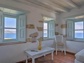 Eirini s Luxury Villas Hotel