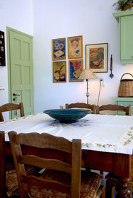 Nena’s Art House