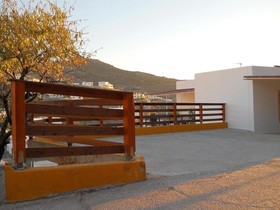 Yvonni Studios
