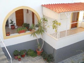 Yvonni Studios