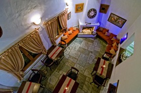 Hotel Alkifron