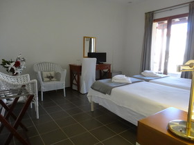 Lagou Raxi Country Hotel