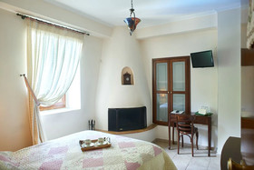 Country Hotel Triantafillies