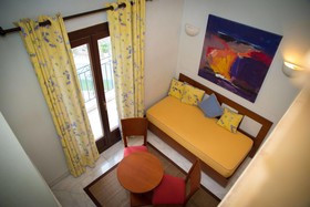Maritsa's Hotel & Suites