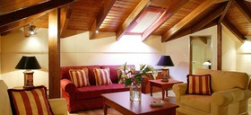Maritsa's Hotel & Suites