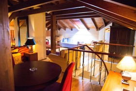 Maritsa's Hotel & Suites