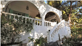 Poros Pine Villa