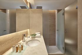 Amada Colossos Resort