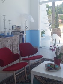 Kouros Home