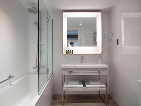 Rhodes Bay Hotel & Spa