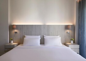 Rhodes Bay Hotel & Spa