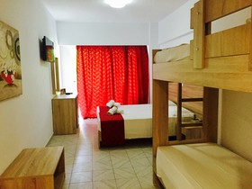 Amira Hotel