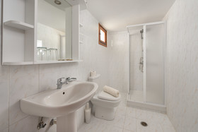 Chrysanthi Luxury Studios Lindos