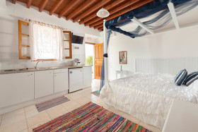 Chrysanthi Luxury Studios Lindos