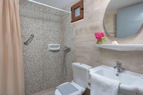 Erato Apartments
