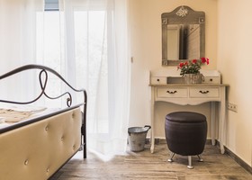 Luxury Retro Villas