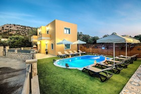 Luxury Retro Villas