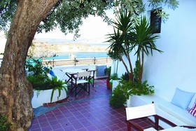 Maris Lindos Suites & Apartments