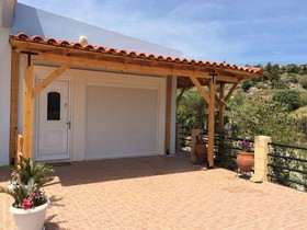 Vlycha Beach Studios & Apartments