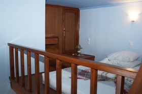 Vlycha Beach Studios & Apartments
