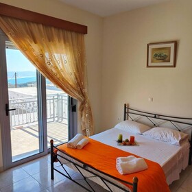 Bellavista House in Monolithos