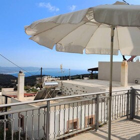 Bellavista House in Monolithos