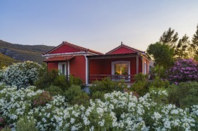Mouzakis Villas