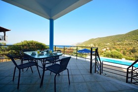 Mouzakis Villas