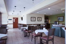 Daphne Hotel