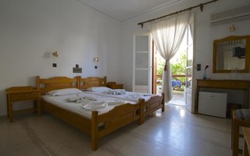 Hotel Rania Beach