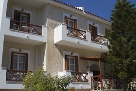 Hotel Rania Beach