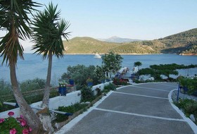 Nafsika Hotel Apartments