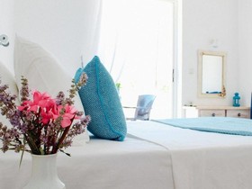 Klima Paradise Beachfront Studios & Apartments