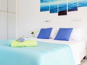 Klima Paradise Beachfront Studios & Apartments