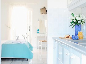 Klima Paradise Beachfront Studios & Apartments