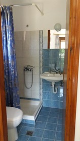 Alekos Rooms and Apartments