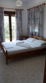 Alekos Rooms and Apartments