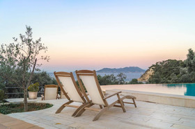 Armonia Bay