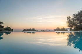 Armonia Bay