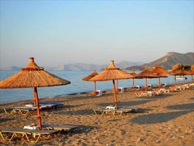 Elli Studios & Apartments