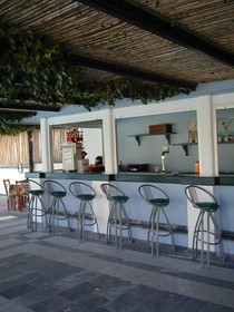 Zefiros Beach Hotel