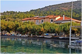 Posidonio Bay