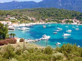 Posidonio Bay