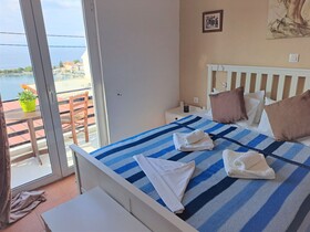 Lakis studios