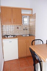 Lakis studios