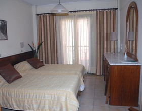 Hotel Aeolis