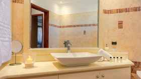 Akrotiri Apartments