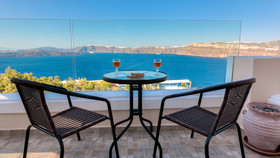 Akrotiri Apartments