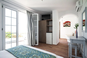 Villa Iliovasilema Santorini