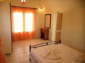 Villa Iliovasilema Santorini